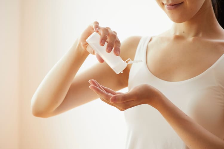 【乾燥肌向け】おすすめ化粧水10選。口コミと共に自分に合うアイテムをチェック