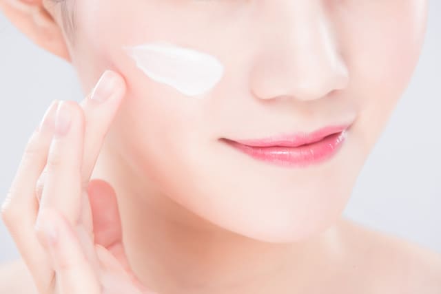 ＜基礎化粧品の役割3＞肌表面を保護する効果
