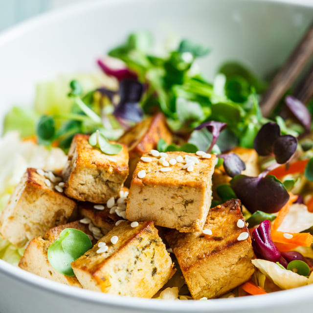 【献立別】ダイエット中におすすめの豆腐レシピ！簡単で美味しくヘルシーな料理をお届け イメージ