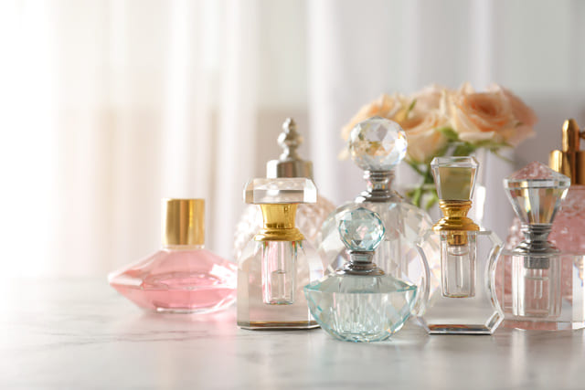香りの持続時間で異なる！香水の種類とは？
