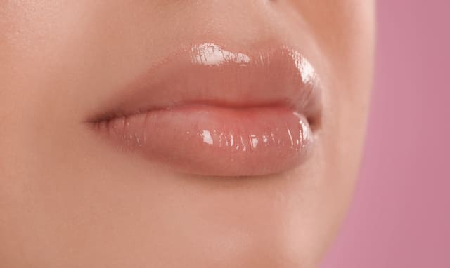 リップコンシーラーの魅力（1）唇の赤みをカバーできる